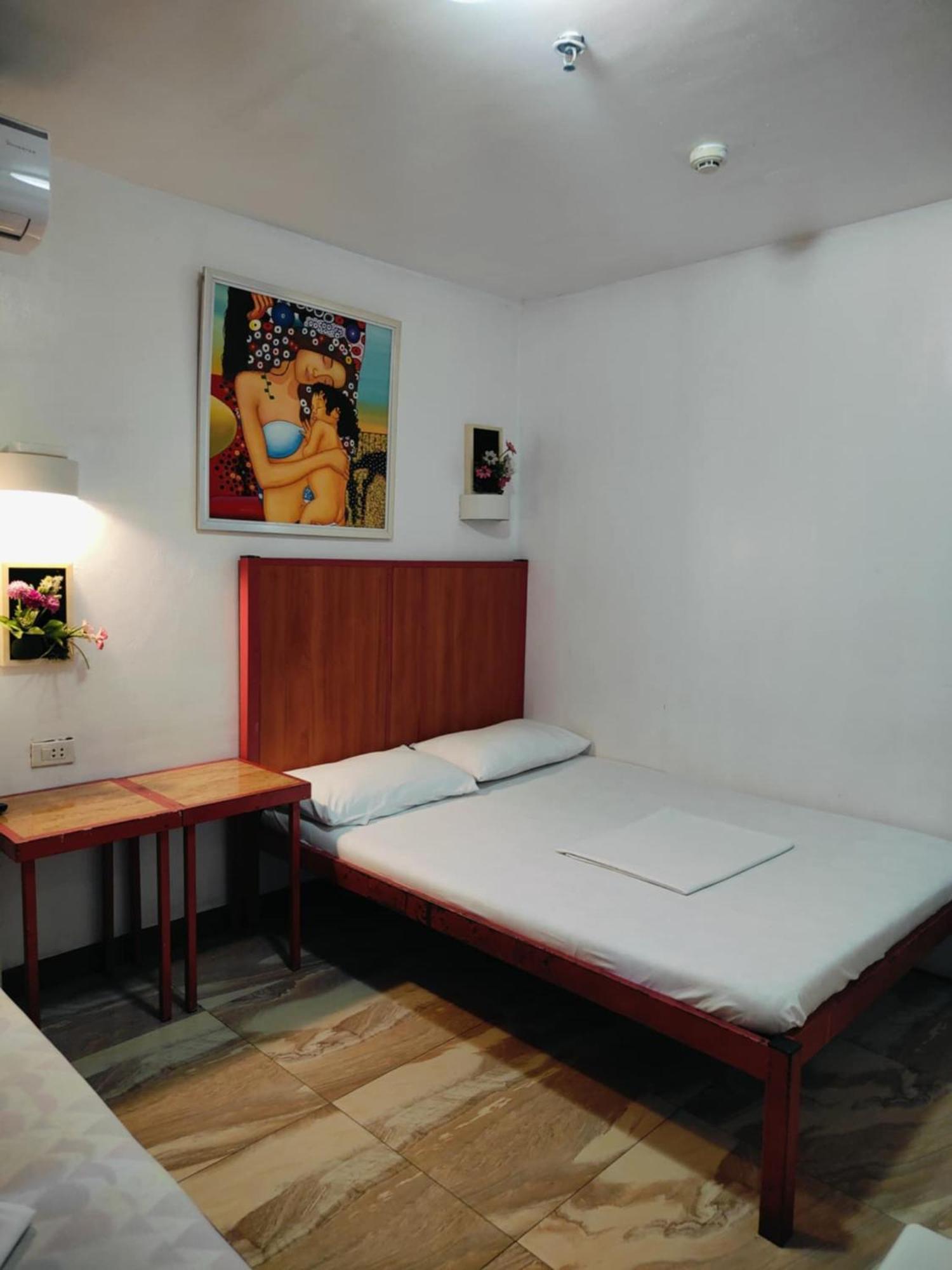 Stay Malate Manila Bagian luar foto