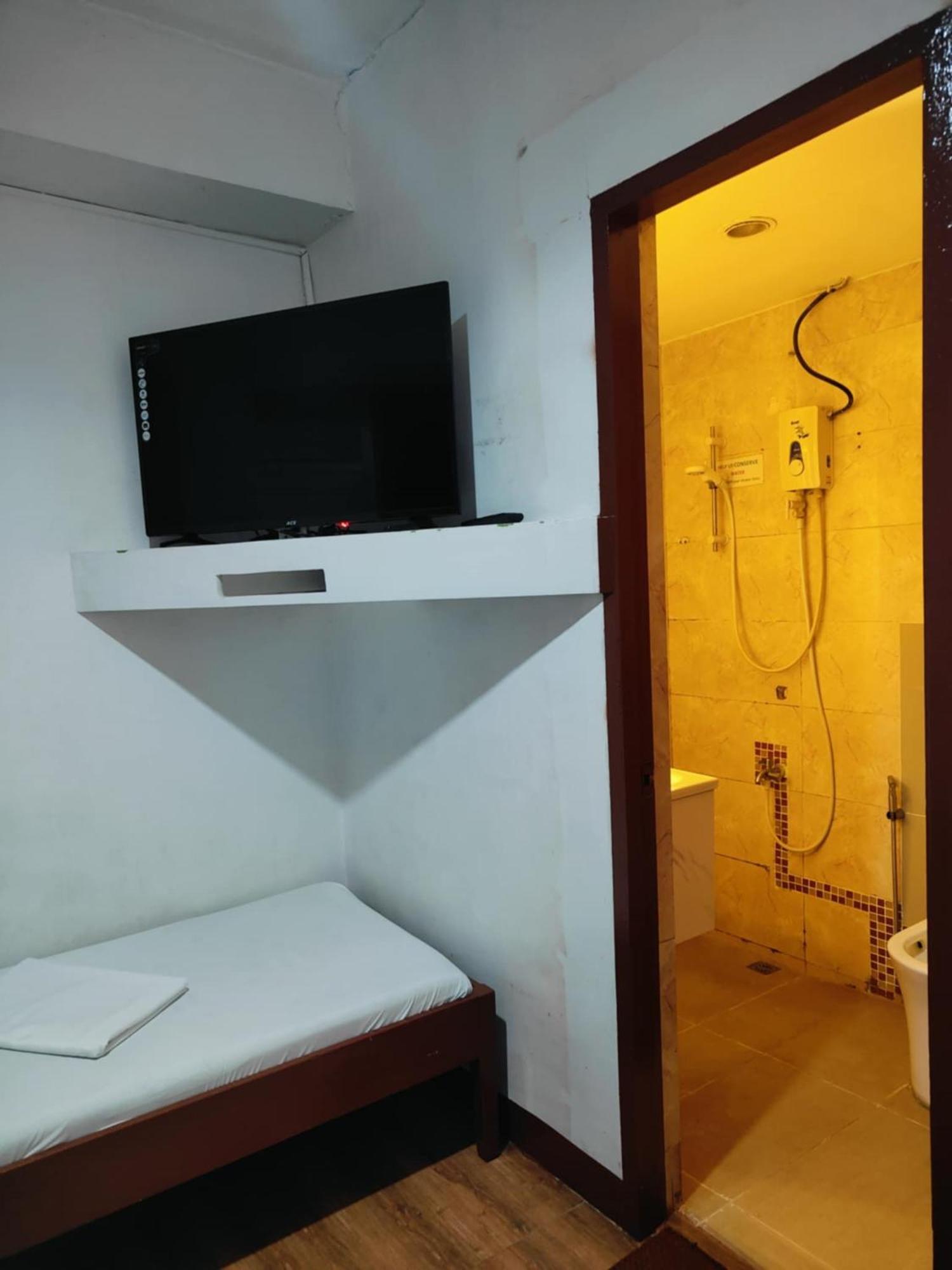 Stay Malate Manila Bagian luar foto